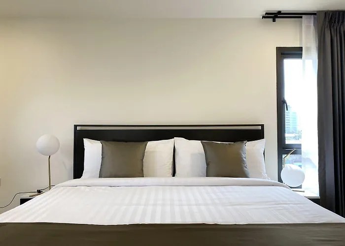 Hotel Norn Riverside - นอนริมน้ำ *