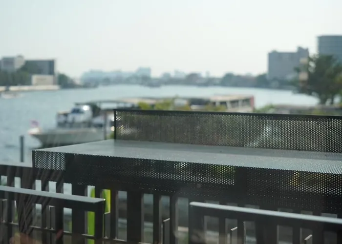 Hotel Norn Riverside - นอนริมน้ำ *