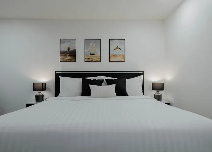 Hotel Norn Riverside - นอนริมน้ำ