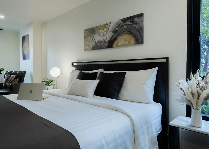 Hotel Norn Riverside - นอนริมน้ำ Bangkok